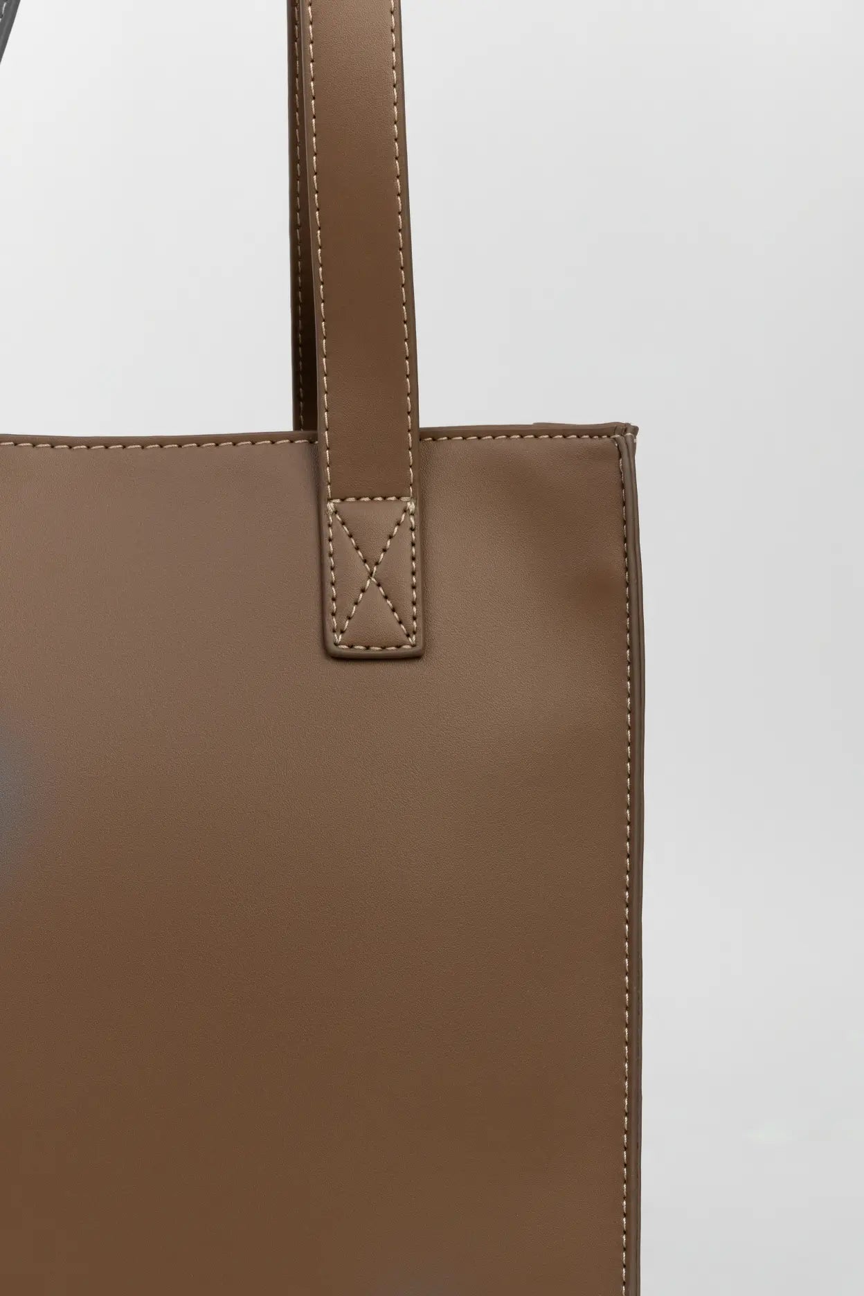 OLVYA Zip Tote